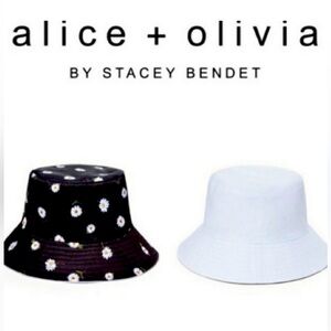 * ALICE + OLIVIA bucket hat reversible daisy/white NEW